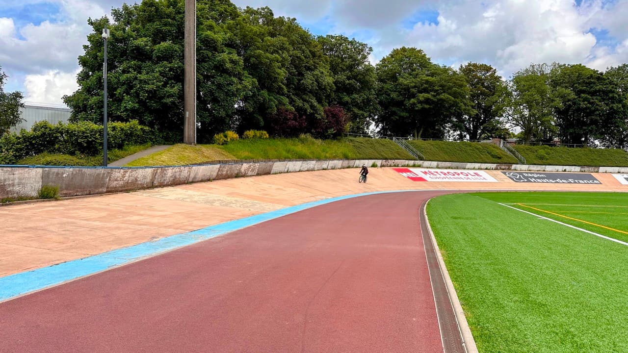 Cycling Paris, Roubaix and Flanders